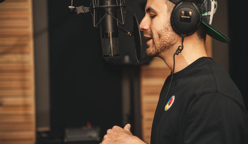 Podcasto kelionės pradžia: pagrindiniai patarimai pradedantiesiems